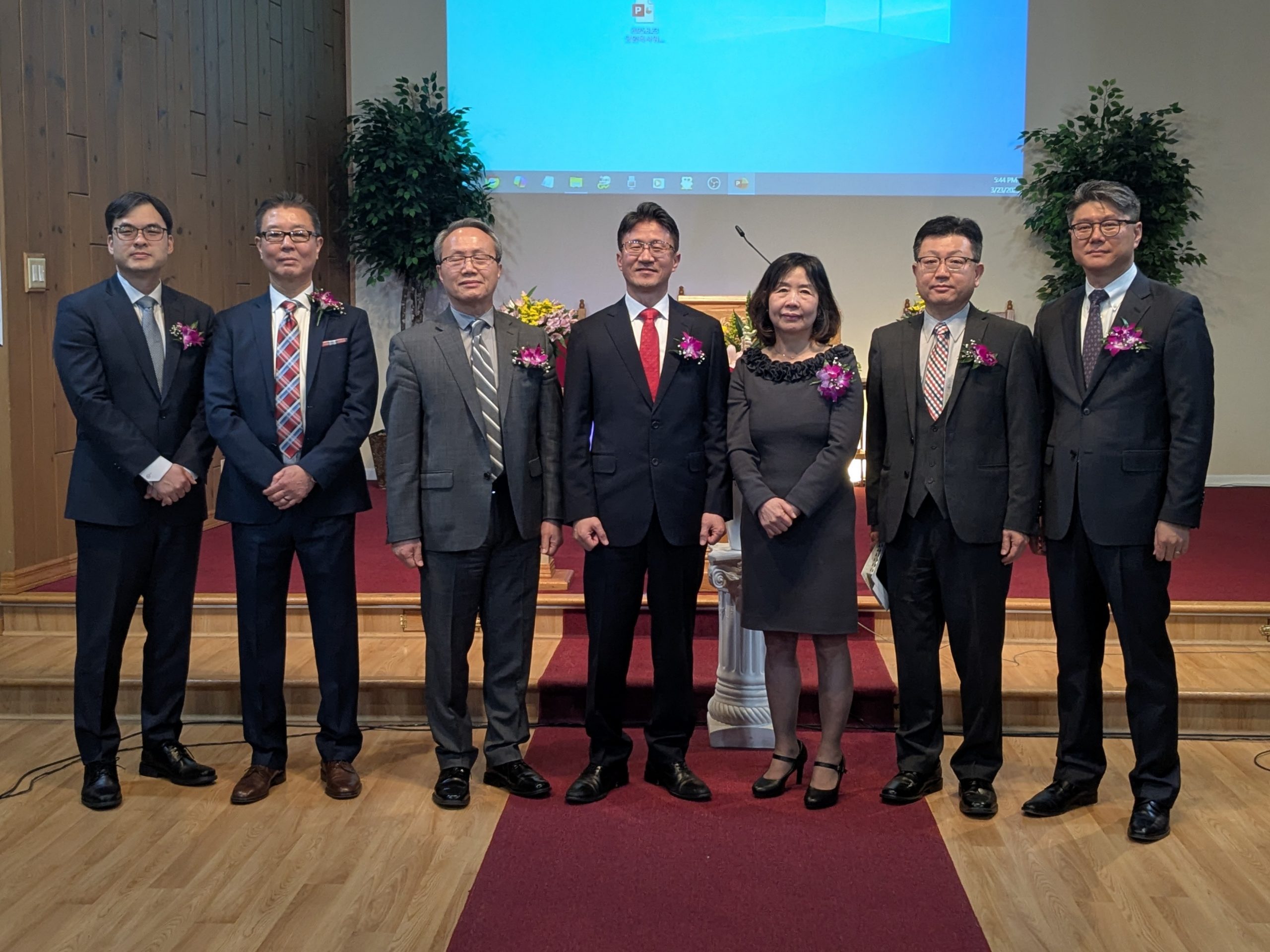 PXL_20250323_224402828